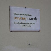 Universiteatrali 1